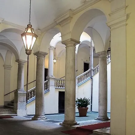 Bilocale In Prestigioso Palazzo Dei Rolli Genova